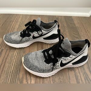 Nike Epic React Flynit 2 Women’s Running shoe size 7
